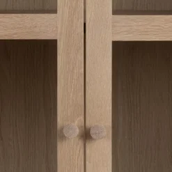 Aston vitrineskab i hvidolieret egetræs finer