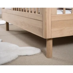 Børneseng juniorseng 70 x 140 cm – Forrest Oak i eg