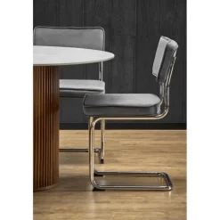 BrunO rundt bord, Hvid marmor / Valnød