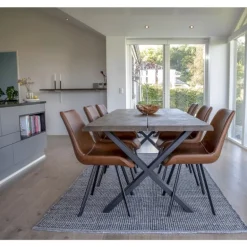 CURVE Spisebord Mørkolieret eg 200cm med bølget kant