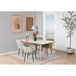 Emilia spisebordsstol med armlæn sandfarvet velour