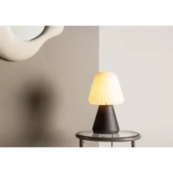 Fjallen Bordlampe - Valnød og Hvid