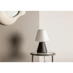 Fjallen Bordlampe - Valnød og Hvid