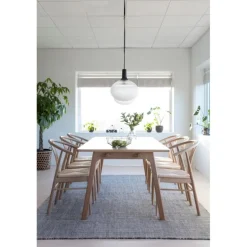 I_York spisebordsstol i hvidpigmenteret olieret eg