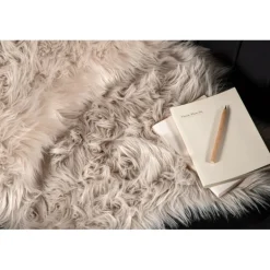 Katy Fåreskind - Beige