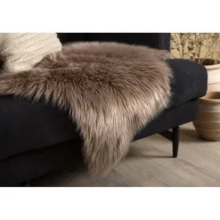 Katy Fåreskind 60 x 90 cm - Brun