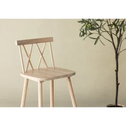 Mollostrom Barstol - Hvidpigmenteret