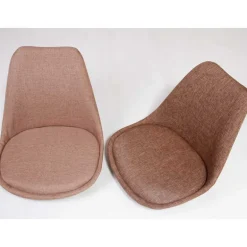 Rosa skalstol i rustbrun