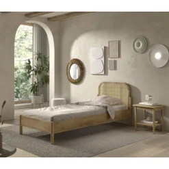 Seng 90x200 med sengebord – Olive i eg